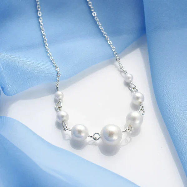 pearl necklace shobhakart