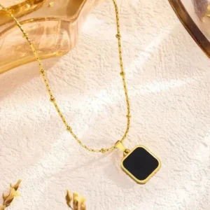 shobhakart pendant
